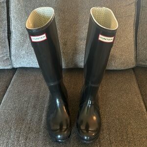 Hunter tall ORIGINAL GLOSS rain boots size 6M